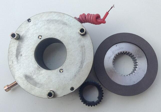 ʹ��늴Ź��ʓp���Ƅ�(d��ng)���r(sh��)��ע�����(xi��ng)