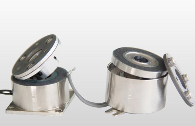 �Ϸ�늴��Ƅ����Ķ�λ�͑�(y��ng)��